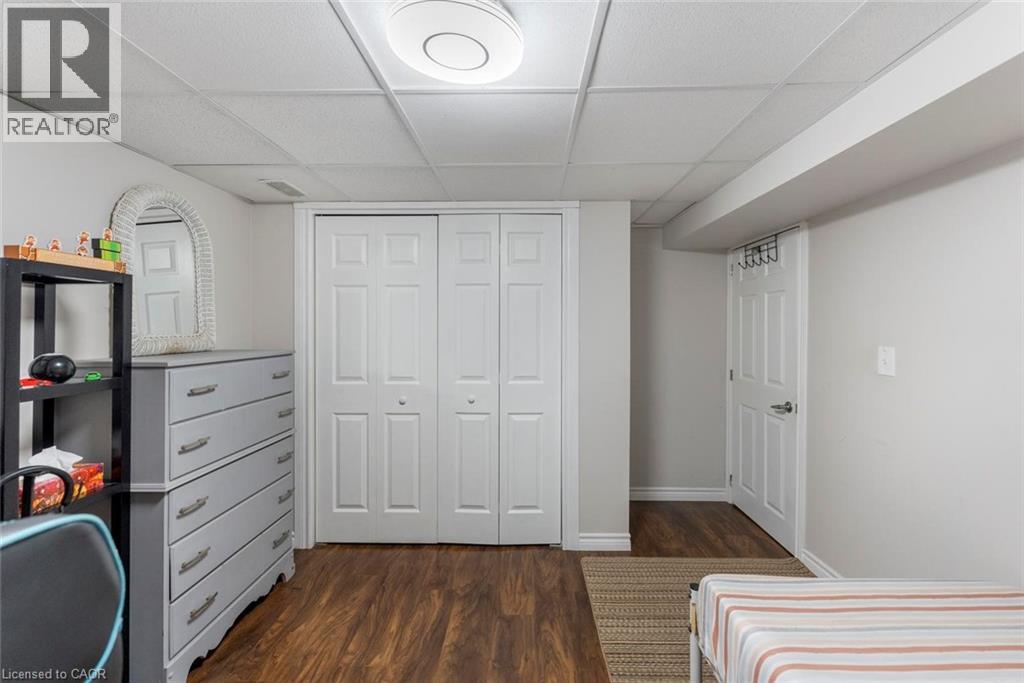 Bedroom - 1063 Joan Drive, Burlington, ON - Indoor