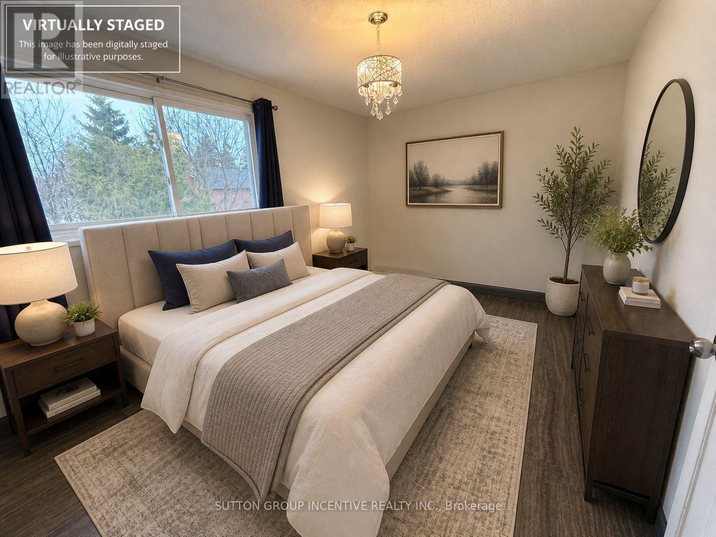 90 Moon Drive, Barrie, ON - Indoor Photo Showing Bedroom