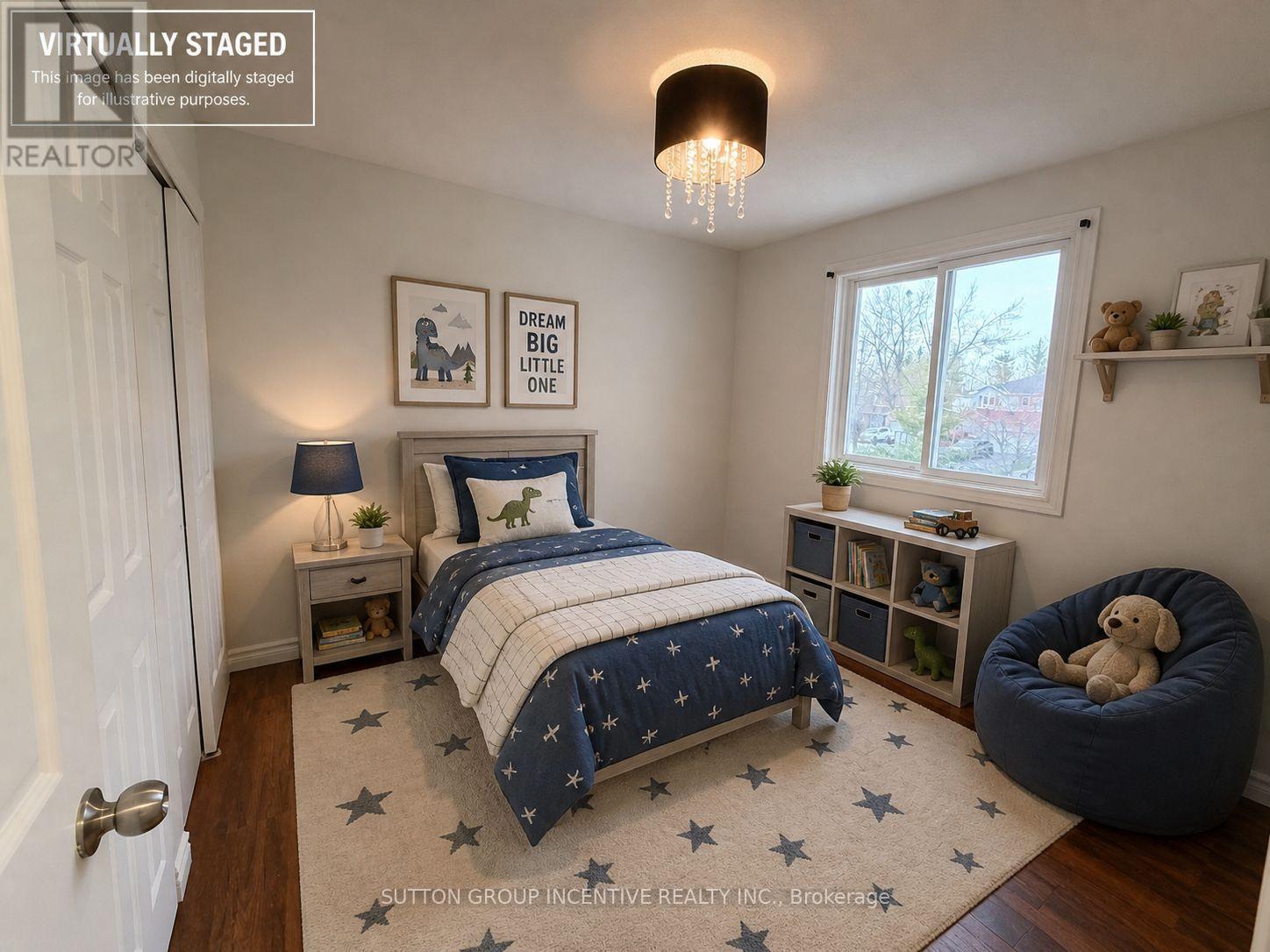 90 Moon Drive, Barrie, ON - Indoor Photo Showing Bedroom