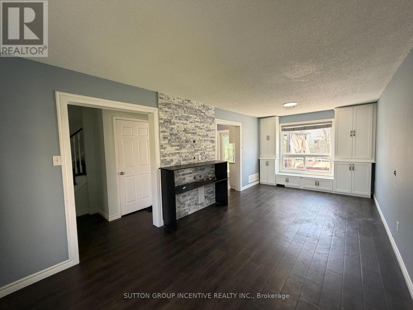 90 Moon Drive, Barrie, ON - Indoor