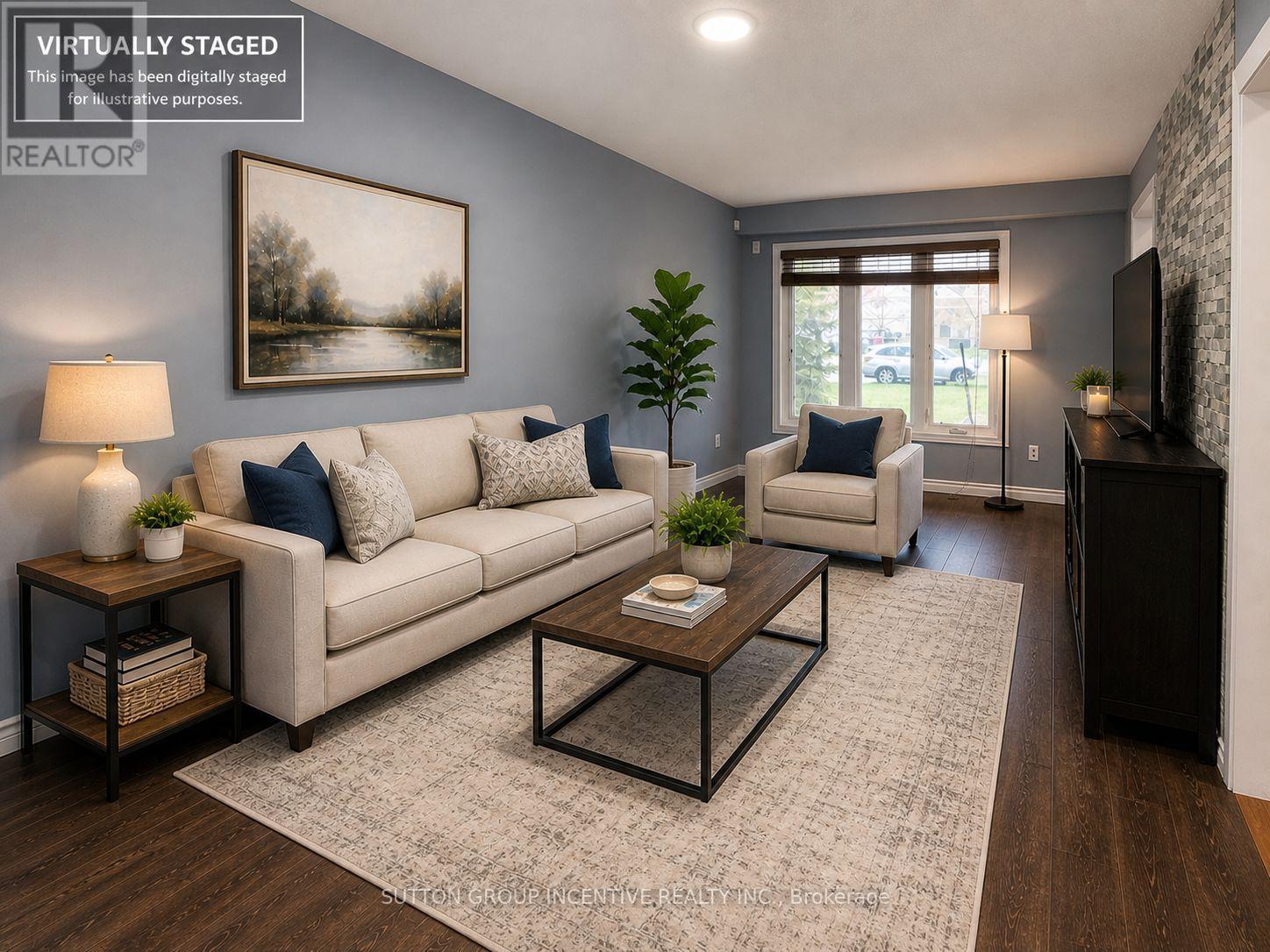 90 Moon Drive, Barrie, ON - Indoor Photo Showing Living Room