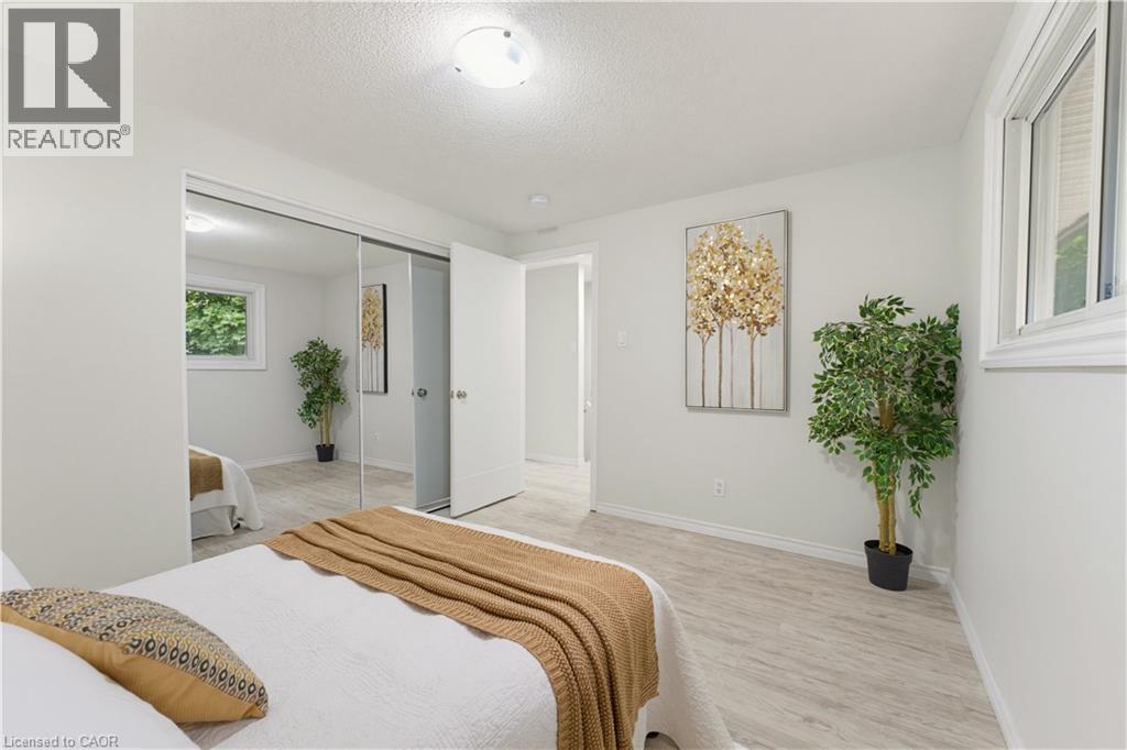 61 Balfour Crescent, Kitchener, ON - Indoor Photo Showing Bedroom