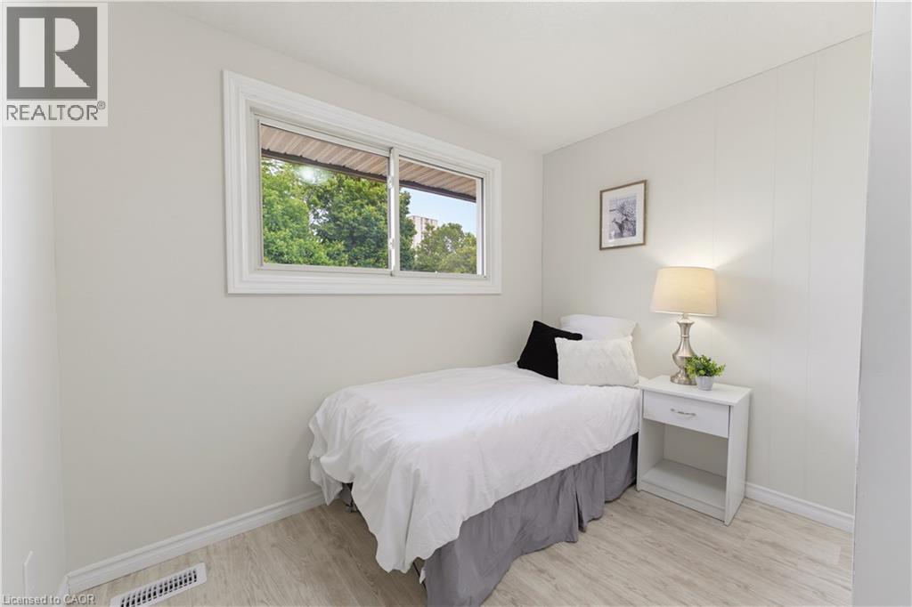 61 Balfour Crescent, Kitchener, ON - Indoor Photo Showing Bedroom
