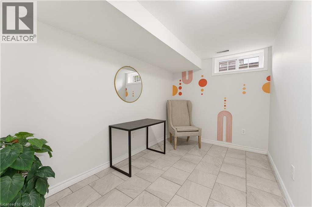 61 Balfour Crescent, Kitchener, ON - Indoor Photo Showing Other Room