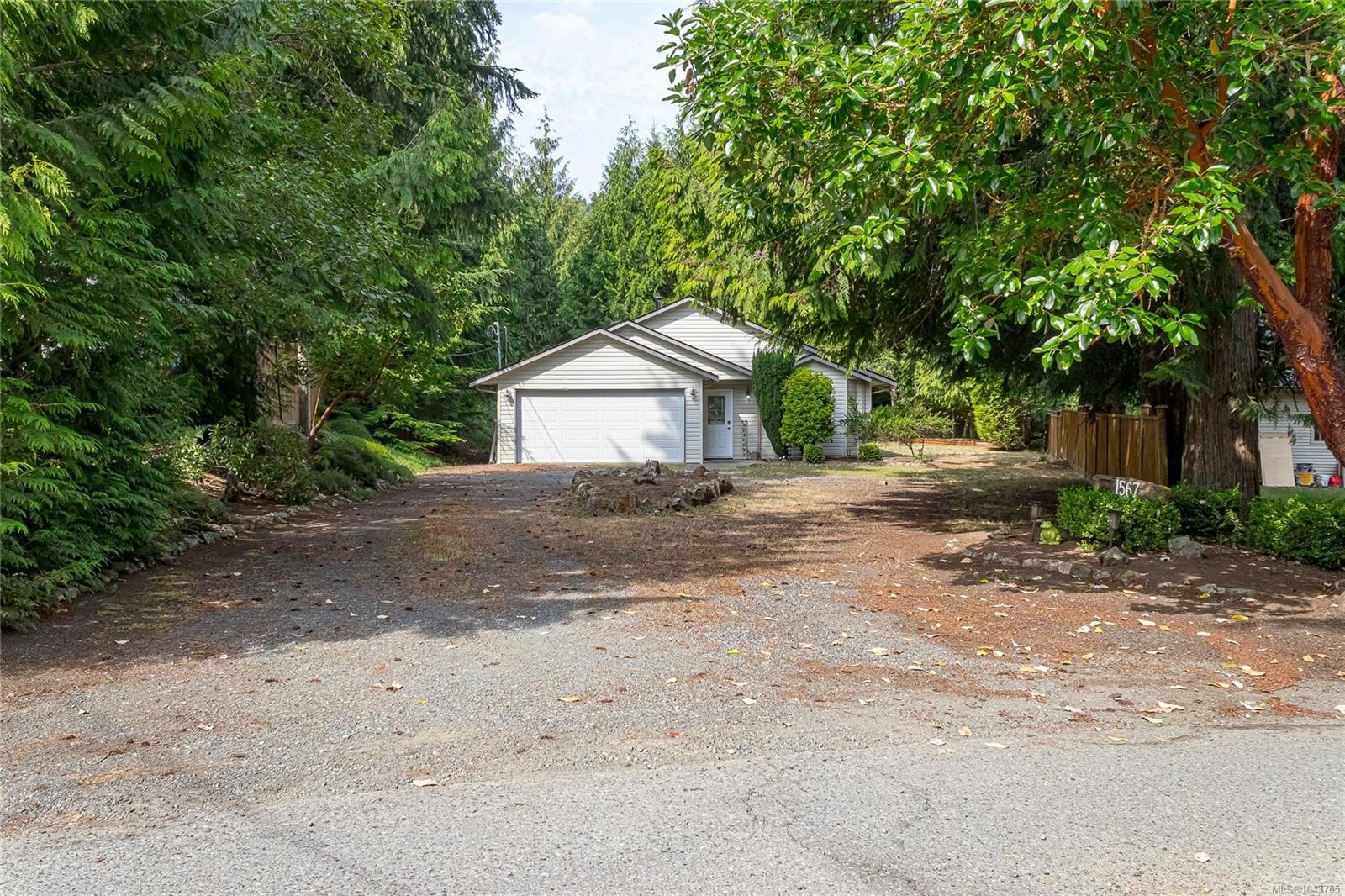 1567 Laura'S Loop, Qualicum Beach, BC