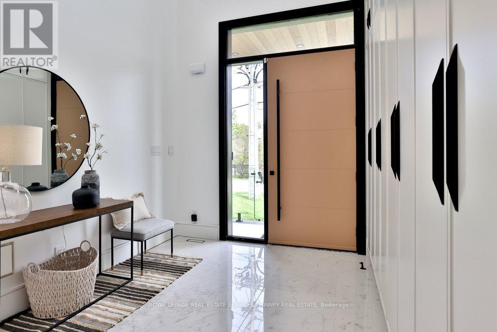 1143 Kane Road, Mississauga, ON - Indoor Photo Showing Other Room
