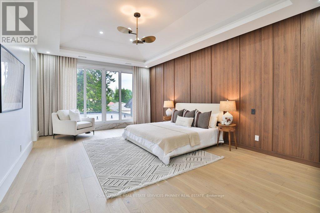 1143 Kane Road, Mississauga, ON - Indoor Photo Showing Bedroom