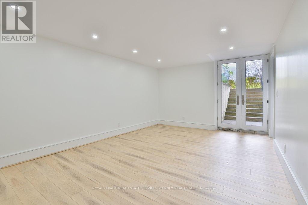 1143 Kane Road, Mississauga, ON - Indoor Photo Showing Other Room
