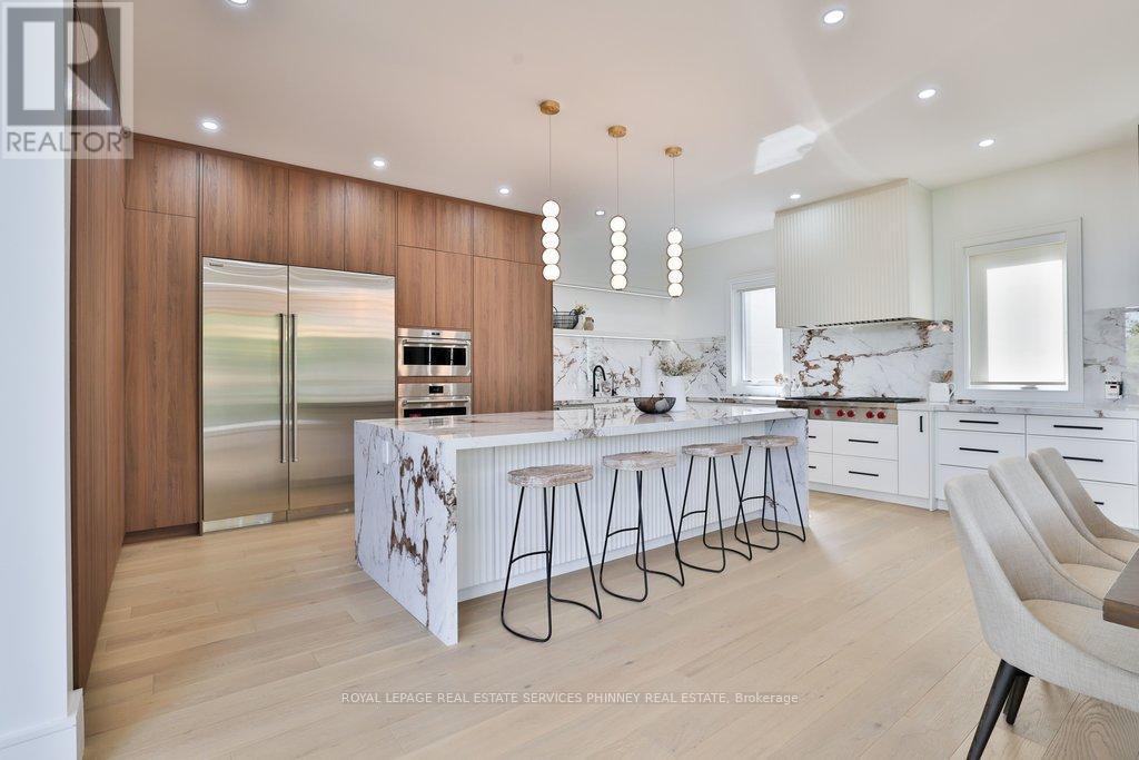 1143 Kane Road, Mississauga, ON - Indoor Photo Showing Kitchen With Upgraded Kitchen