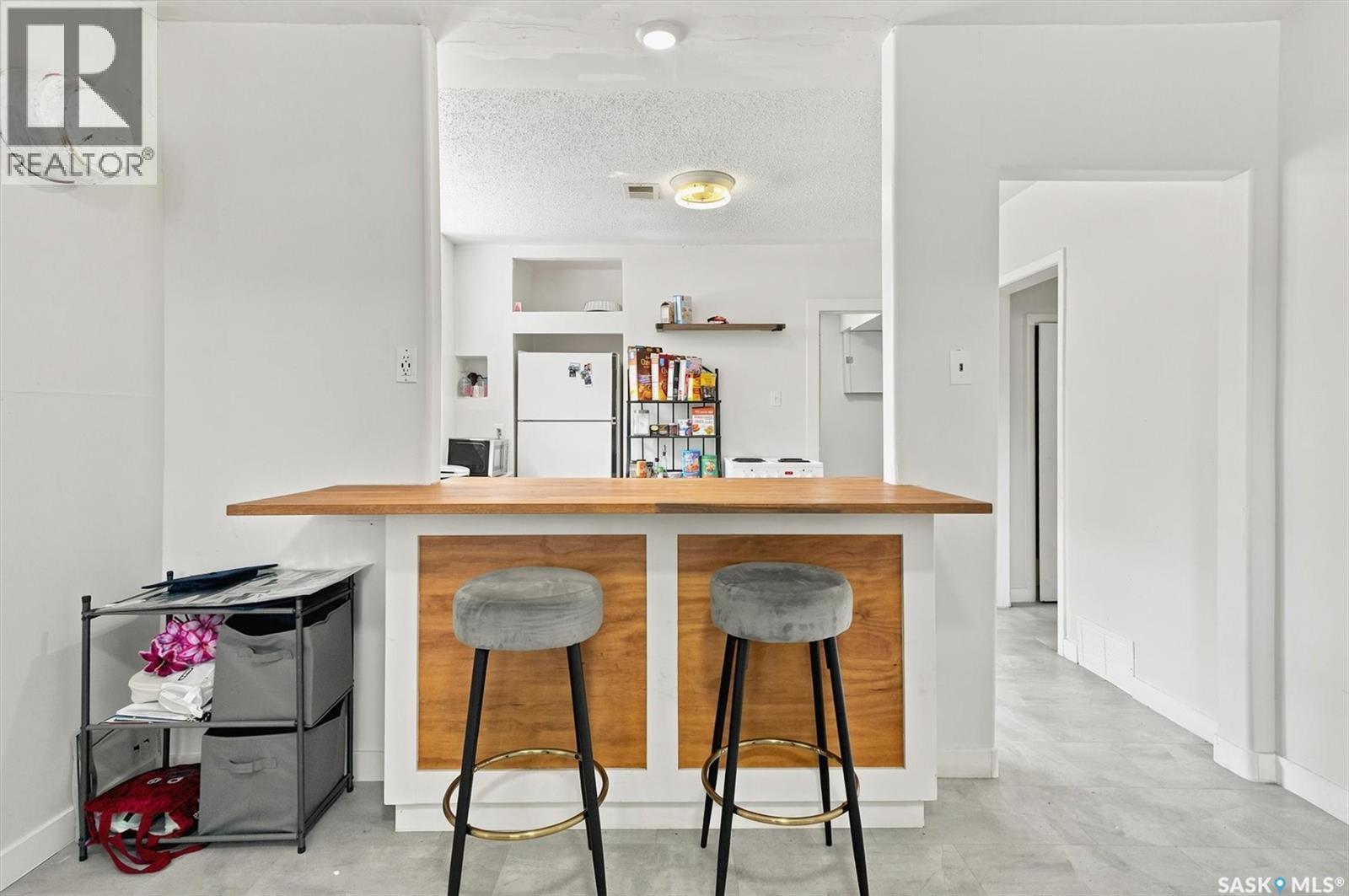 1709 2Nd Avenue N, Saskatoon, SK - Indoor Photo Showing Other Room