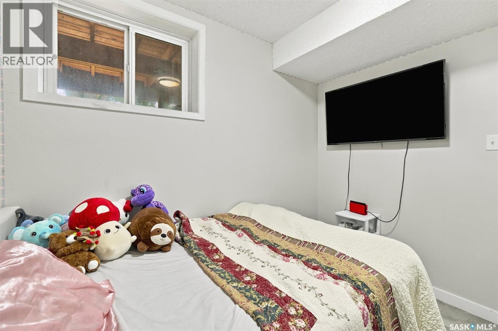 1709 2Nd Avenue N, Saskatoon, SK - Indoor Photo Showing Bedroom