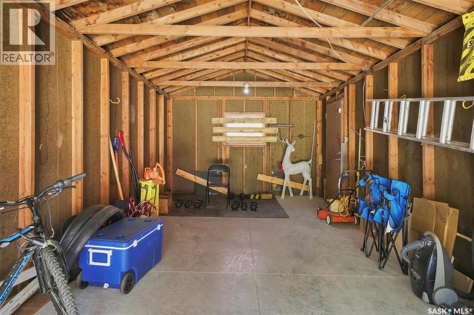 1709 2Nd Avenue N, Saskatoon, SK - Indoor Photo Showing Basement