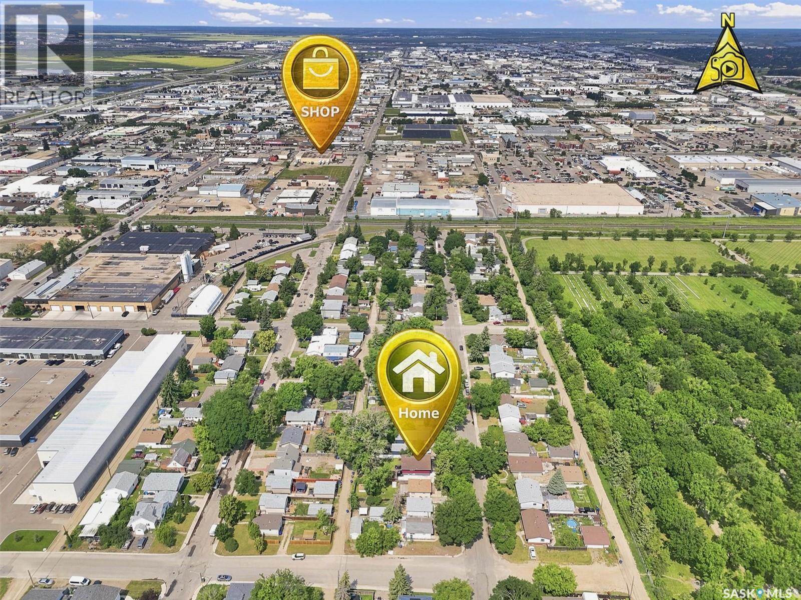 1709 2Nd Avenue N, Saskatoon, SK - Outdoor With View
