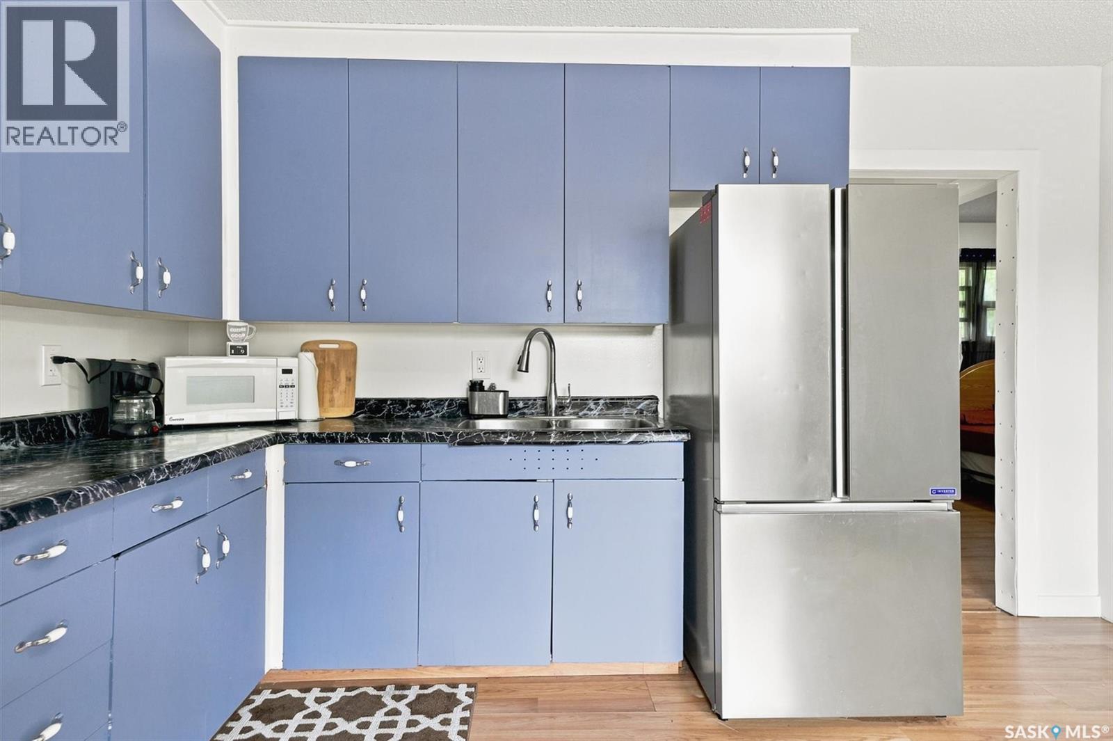 1709 2Nd Avenue N, Saskatoon, SK - Indoor Photo Showing Kitchen