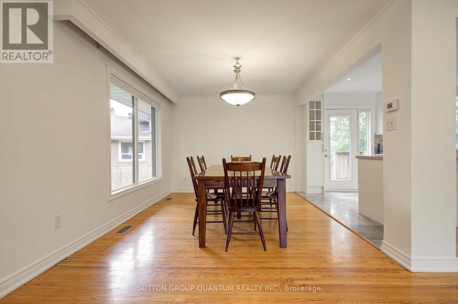 3456 Riverspray Crescent, Mississauga, ON - Indoor Photo Showing Dining Room