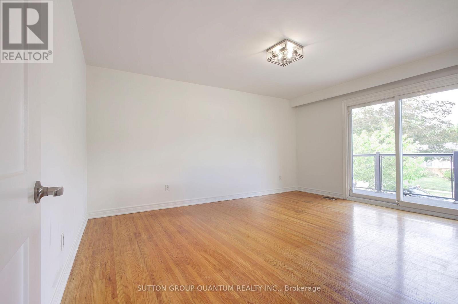 3456 Riverspray Crescent, Mississauga, ON - Indoor Photo Showing Other Room