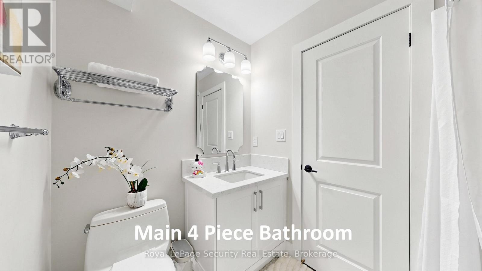 1830 Burnhamthorpe Road E, Mississauga, ON - Indoor Photo Showing Bathroom