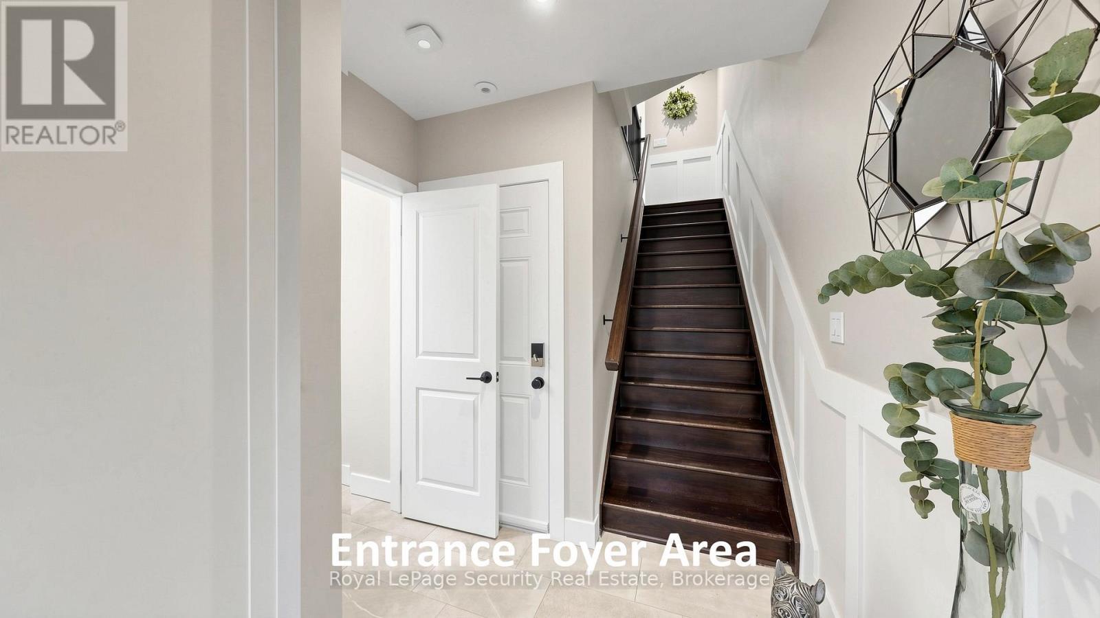 1830 Burnhamthorpe Road E, Mississauga, ON - Indoor Photo Showing Other Room