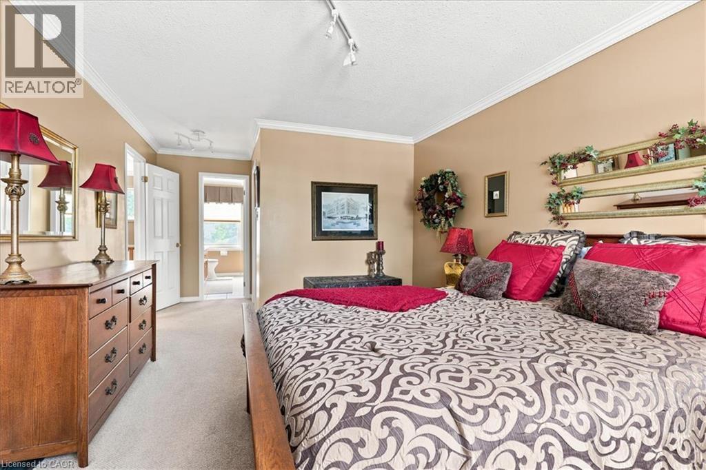Bedroom - 39 Everwood Run, Kitchener, ON - Indoor Photo Showing Bedroom