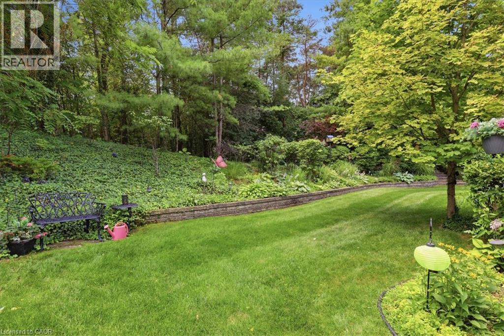Yard - 39 Everwood Run, Kitchener, ON - Outdoor
