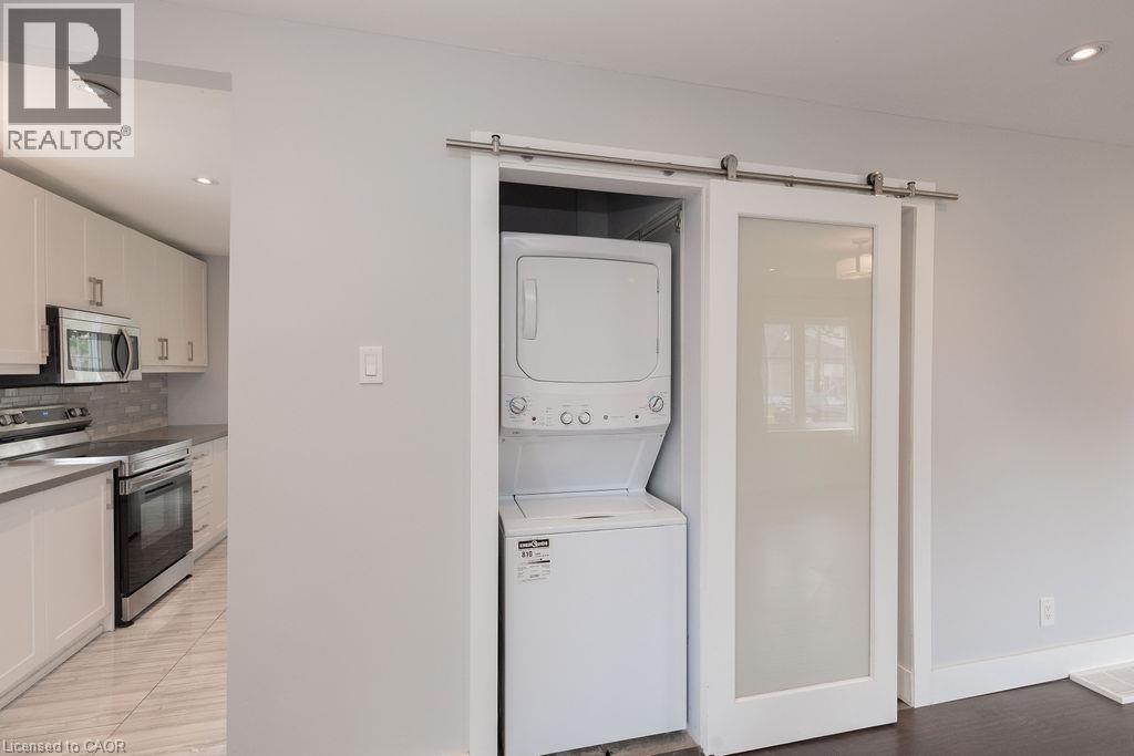 57 Division Street, Hamilton, ON - Indoor Photo Showing Laundry Room
