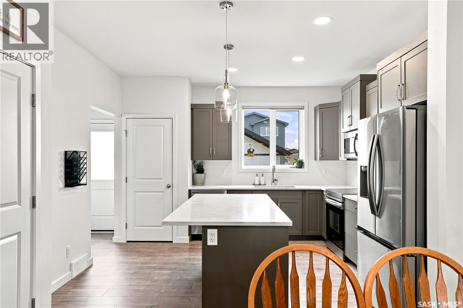 1054 Brighton Gate, Saskatoon, SK - Indoor