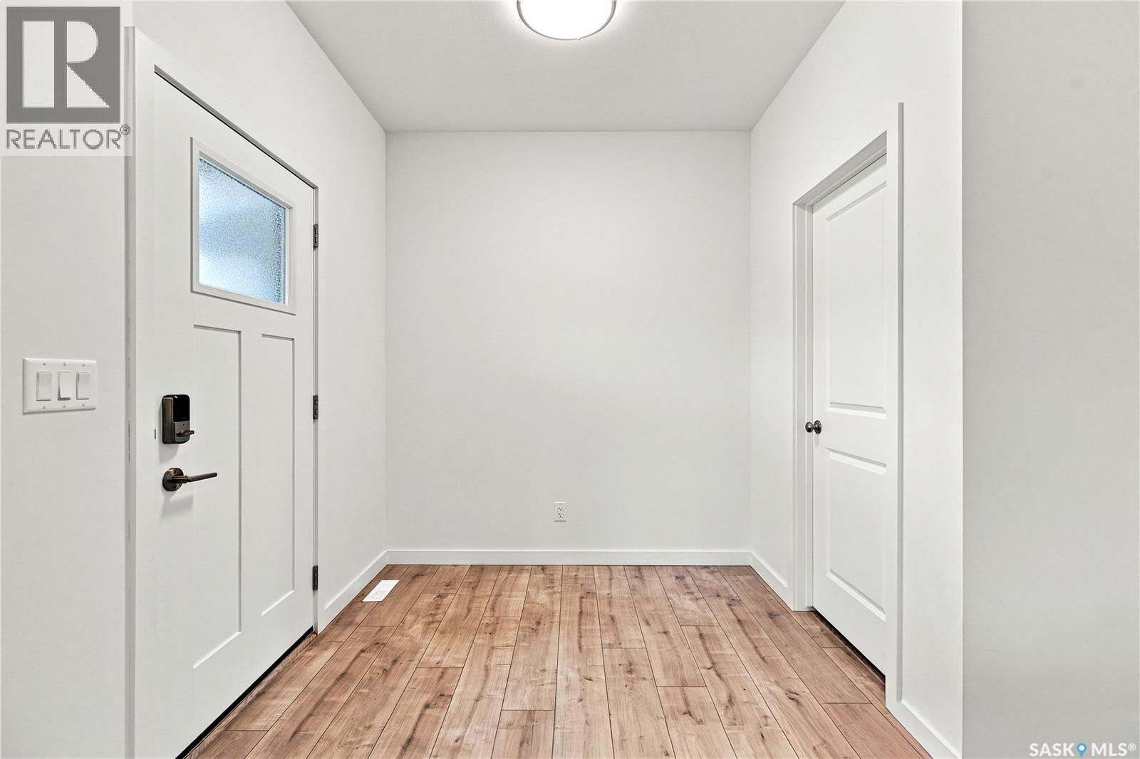 1054 Brighton Gate, Saskatoon, SK - Indoor Photo Showing Other Room