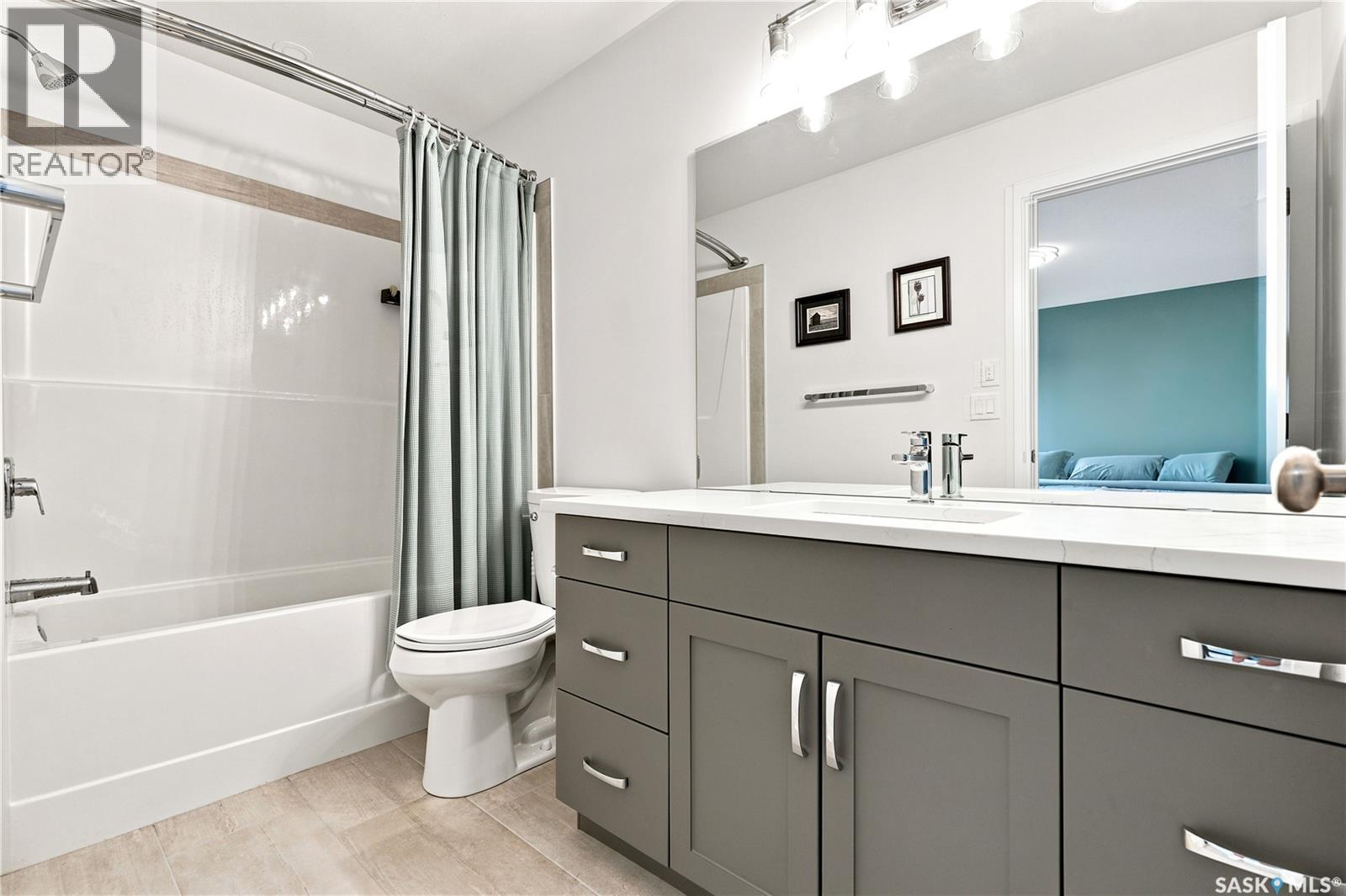 1054 Brighton Gate, Saskatoon, SK - Indoor Photo Showing Bathroom