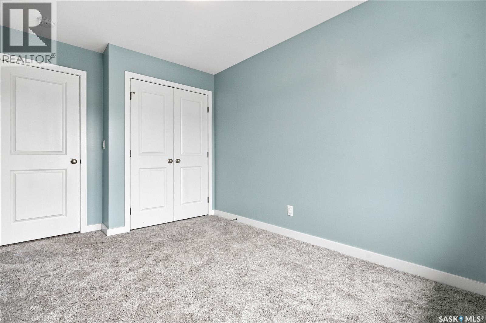 1054 Brighton Gate, Saskatoon, SK - Indoor Photo Showing Other Room