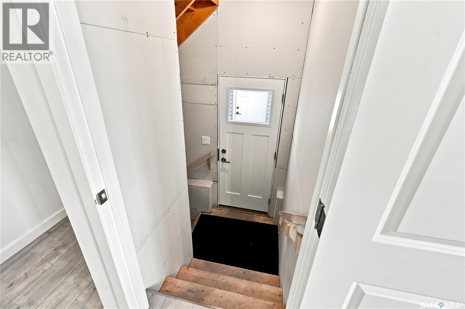1054 Brighton Gate, Saskatoon, SK - Indoor Photo Showing Other Room