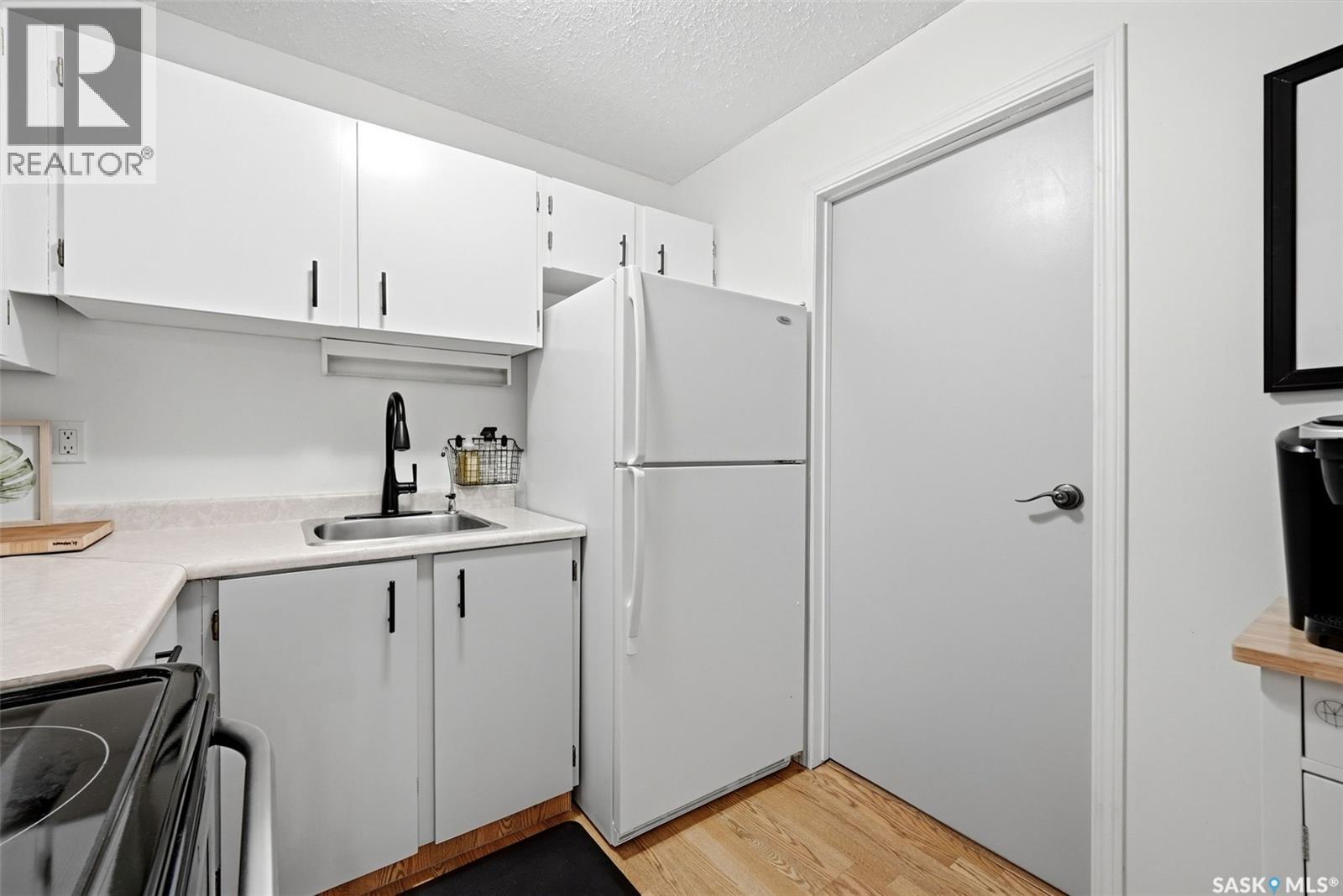 82 Cedar Meadow Drive, Regina, SK - Indoor Photo Showing Laundry Room