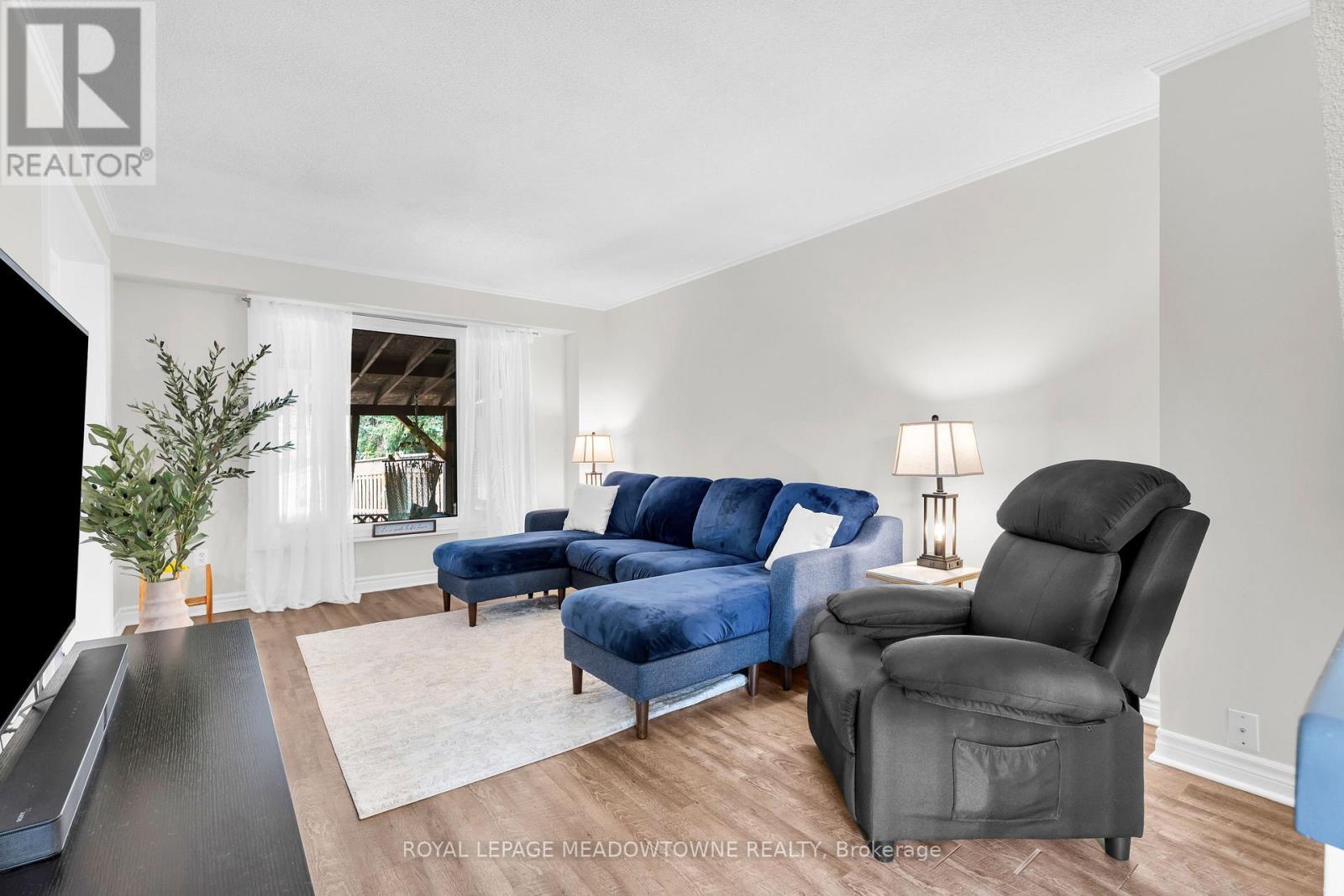 3 Northgate Boulevard, Brampton, ON - Indoor Photo Showing Living Room