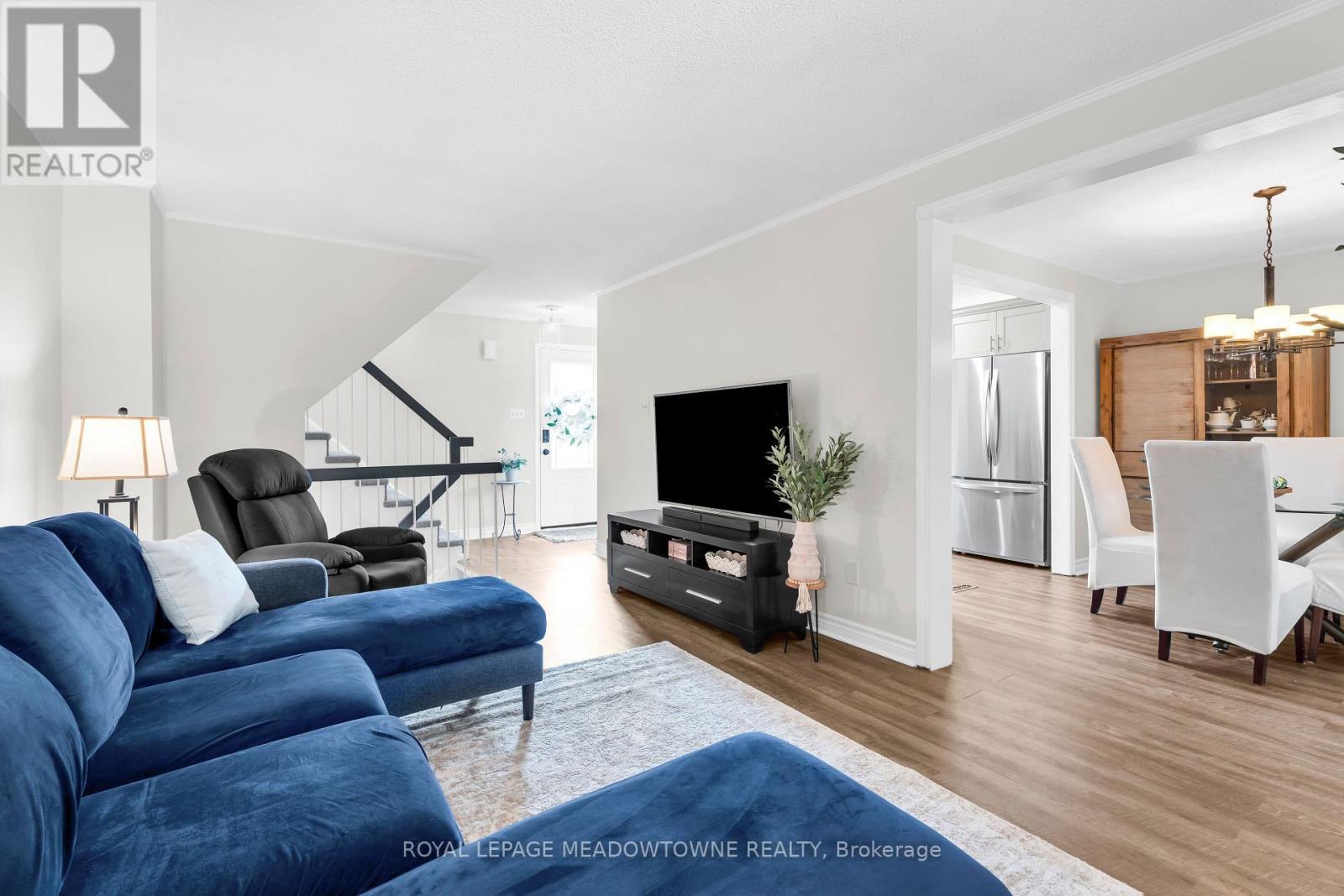 3 Northgate Boulevard, Brampton, ON - Indoor Photo Showing Living Room