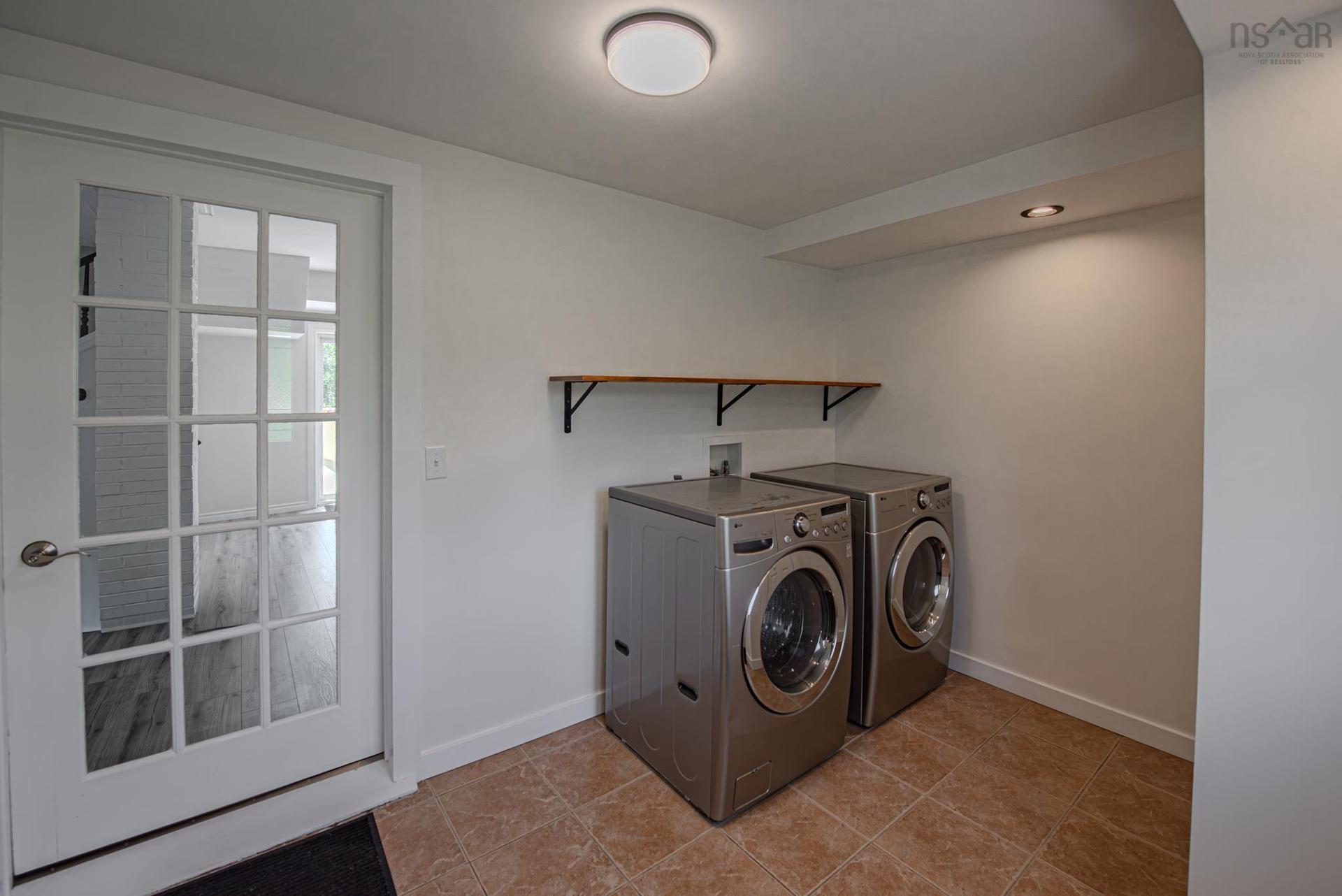 35 Foxbrook Road, Hopewell, NS - Indoor Photo Showing Laundry Room