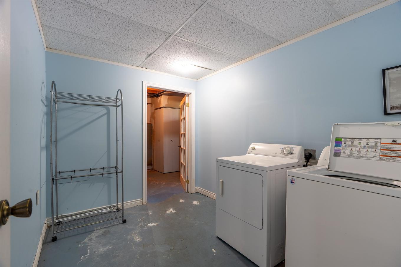 37 Chelsey Circle, Charlottetown, PE - Indoor Photo Showing Laundry Room