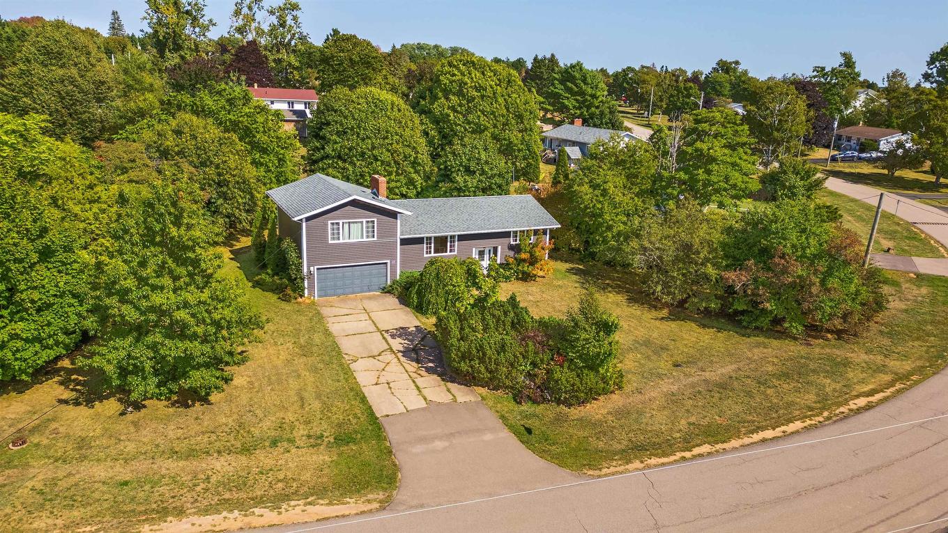37 Chelsey Circle, Charlottetown, PE - Outdoor