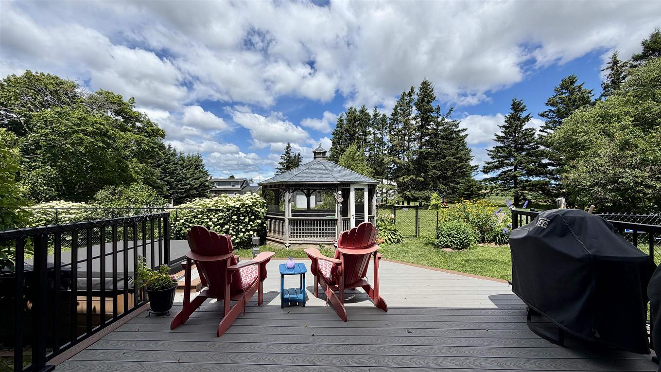 75 Blue Shank Road, Summerside, PE - Outdoor With Deck Patio Veranda