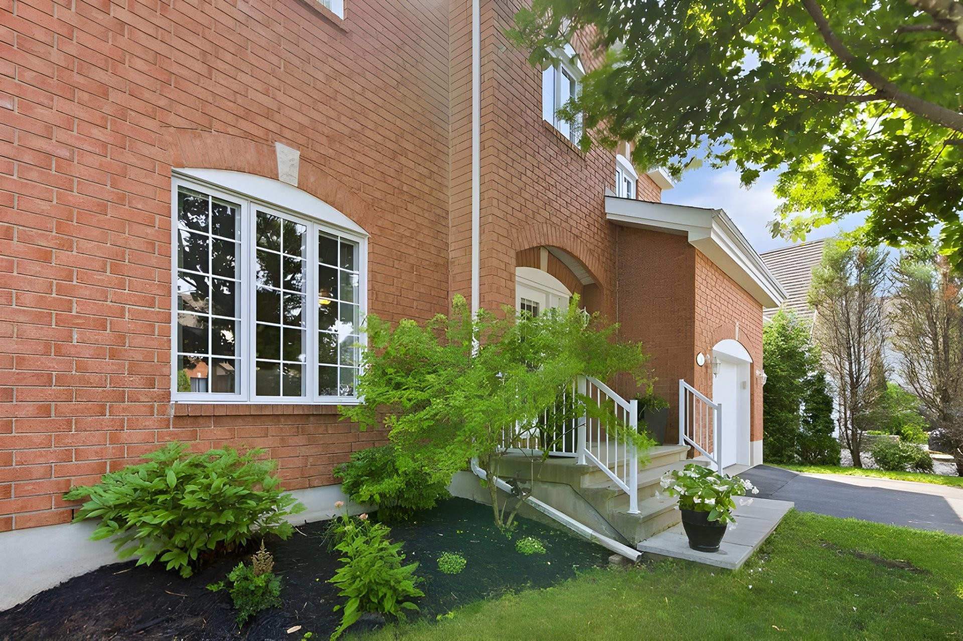 Front of Structure - 16 Rue Du Frimas, Gatineau (Hull), QC - Outdoor