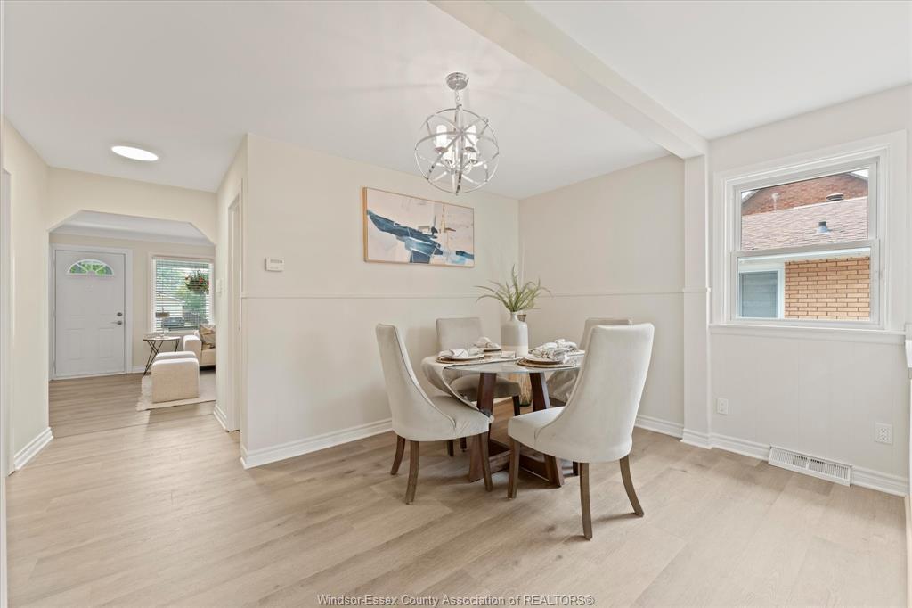 920 Louis, Windsor, ON - Indoor Photo Showing Dining Room