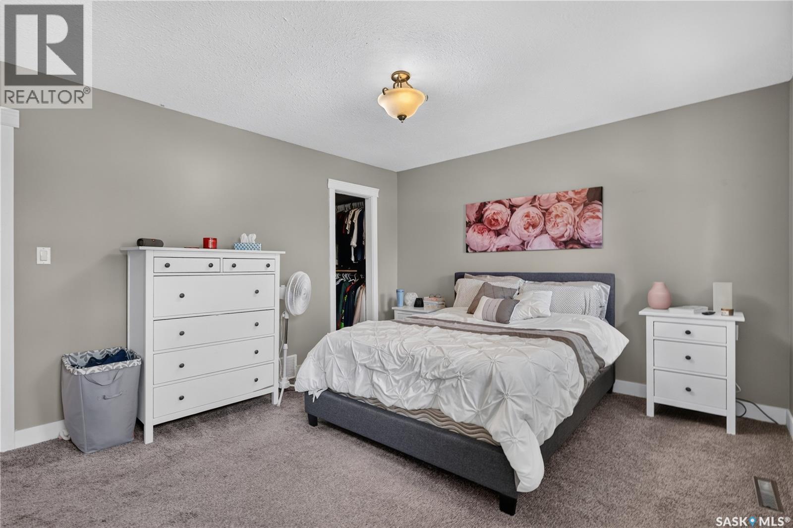 477 22Nd Street E, Prince Albert, SK - Indoor Photo Showing Bedroom