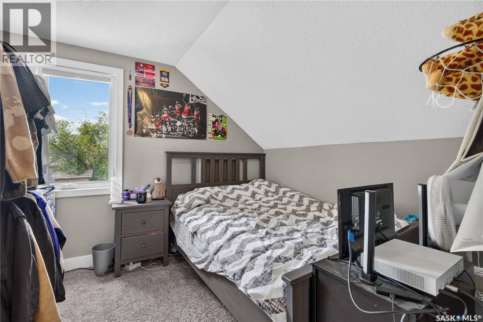 477 22Nd Street E, Prince Albert, SK - Indoor Photo Showing Bedroom