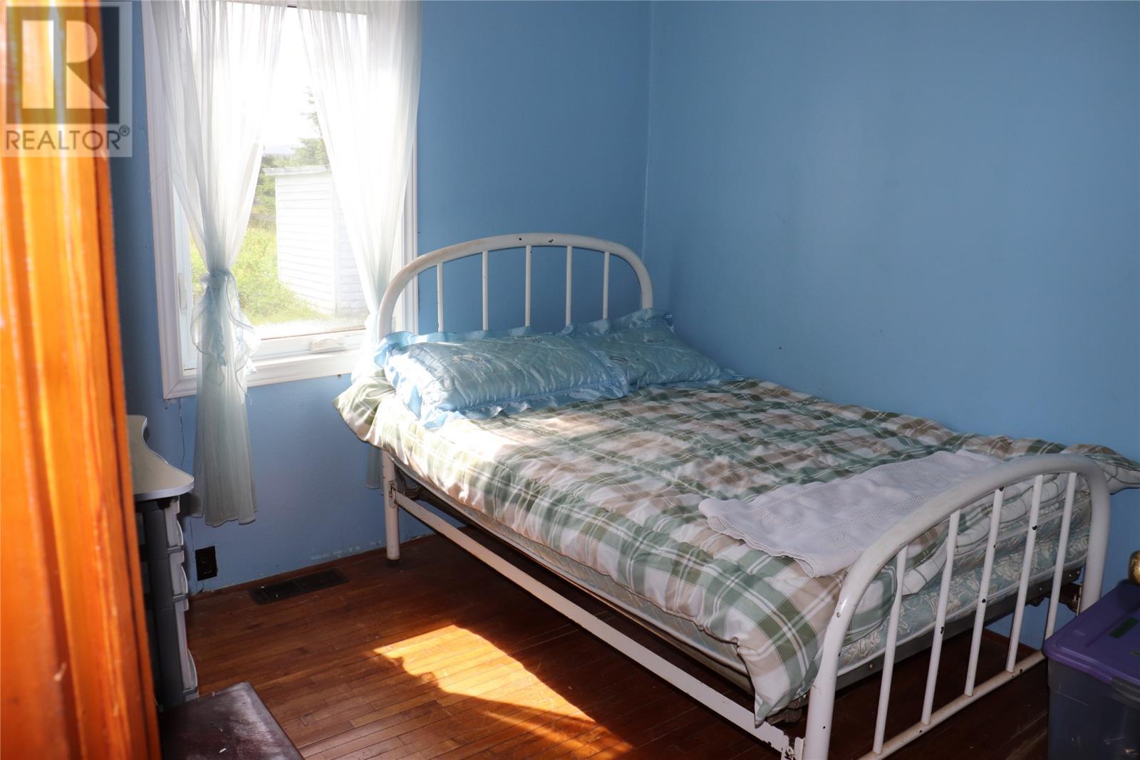 802 Main Road, St Davids, NL - Indoor Photo Showing Bedroom