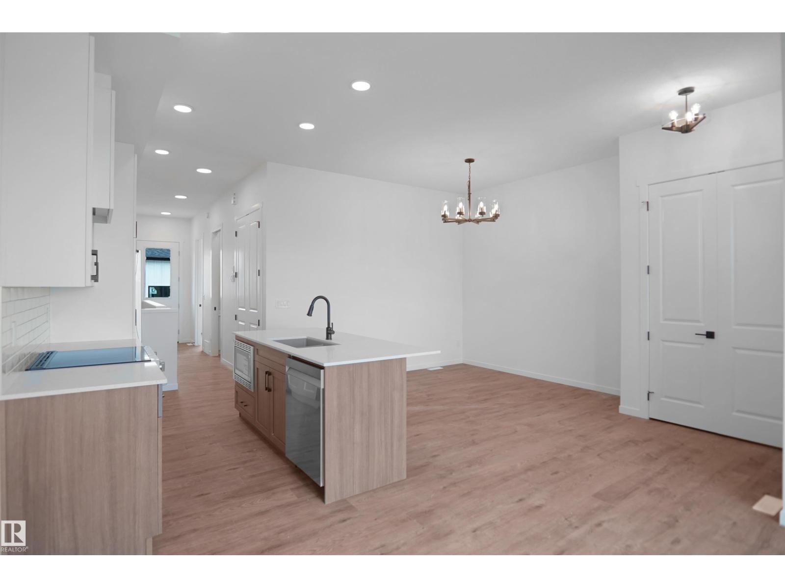 7523 Observer Ln Nw, Edmonton, AB