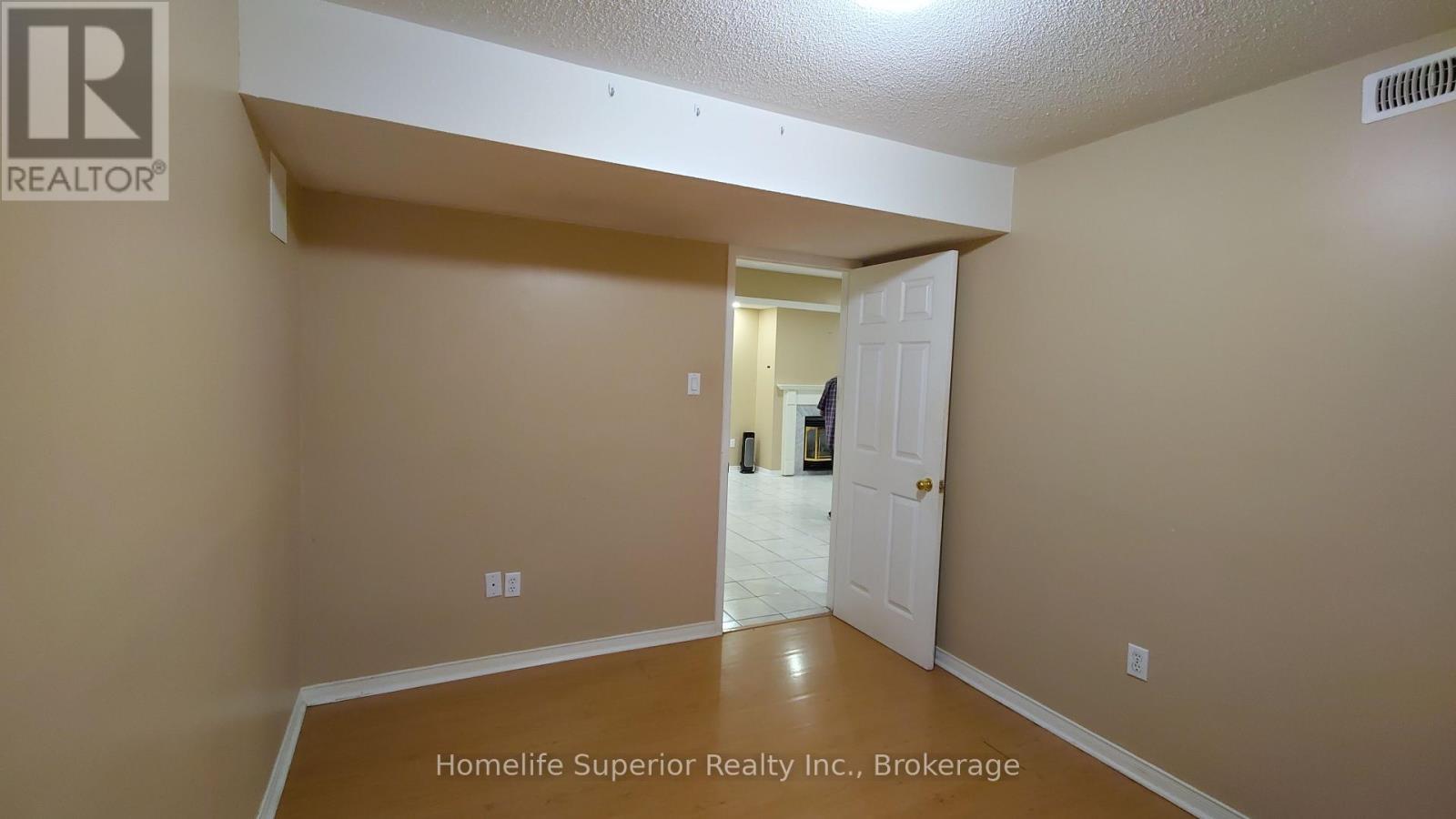 17 Summerfield Crescent, Brampton (Brampton West), ON - Indoor Photo Showing Other Room