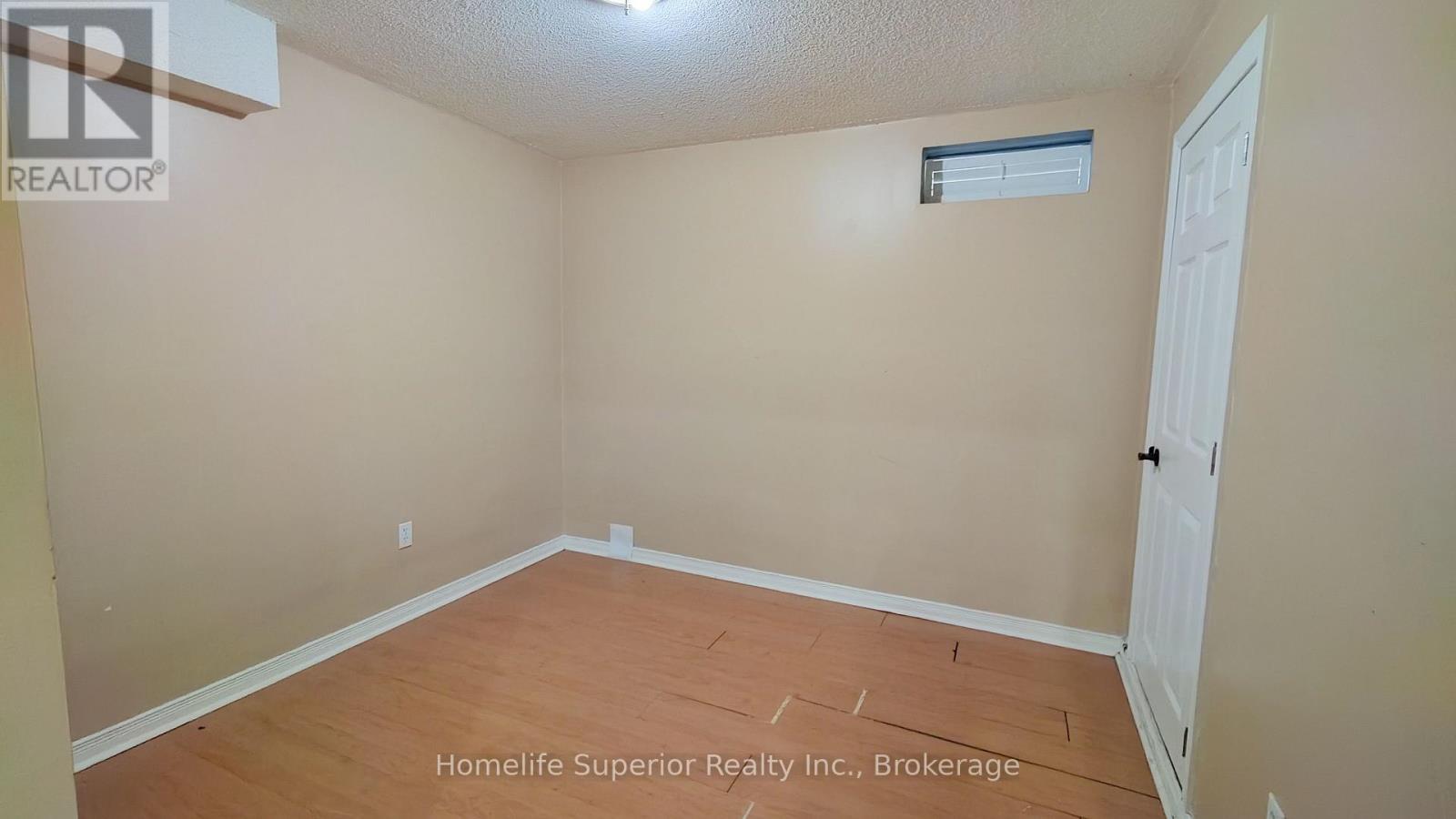17 Summerfield Crescent, Brampton (Brampton West), ON - Indoor Photo Showing Other Room