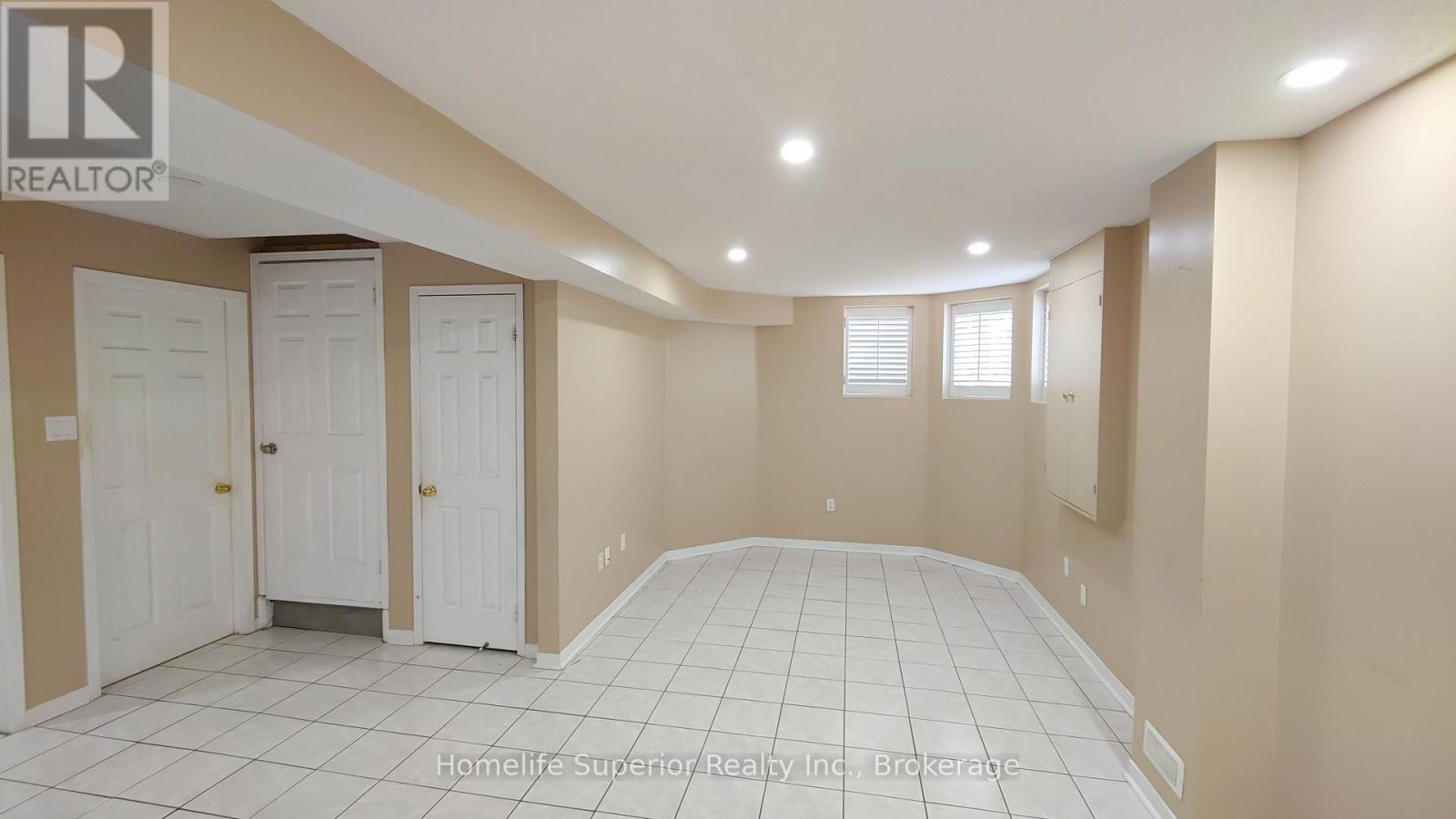 17 Summerfield Crescent, Brampton (Brampton West), ON - Indoor Photo Showing Other Room