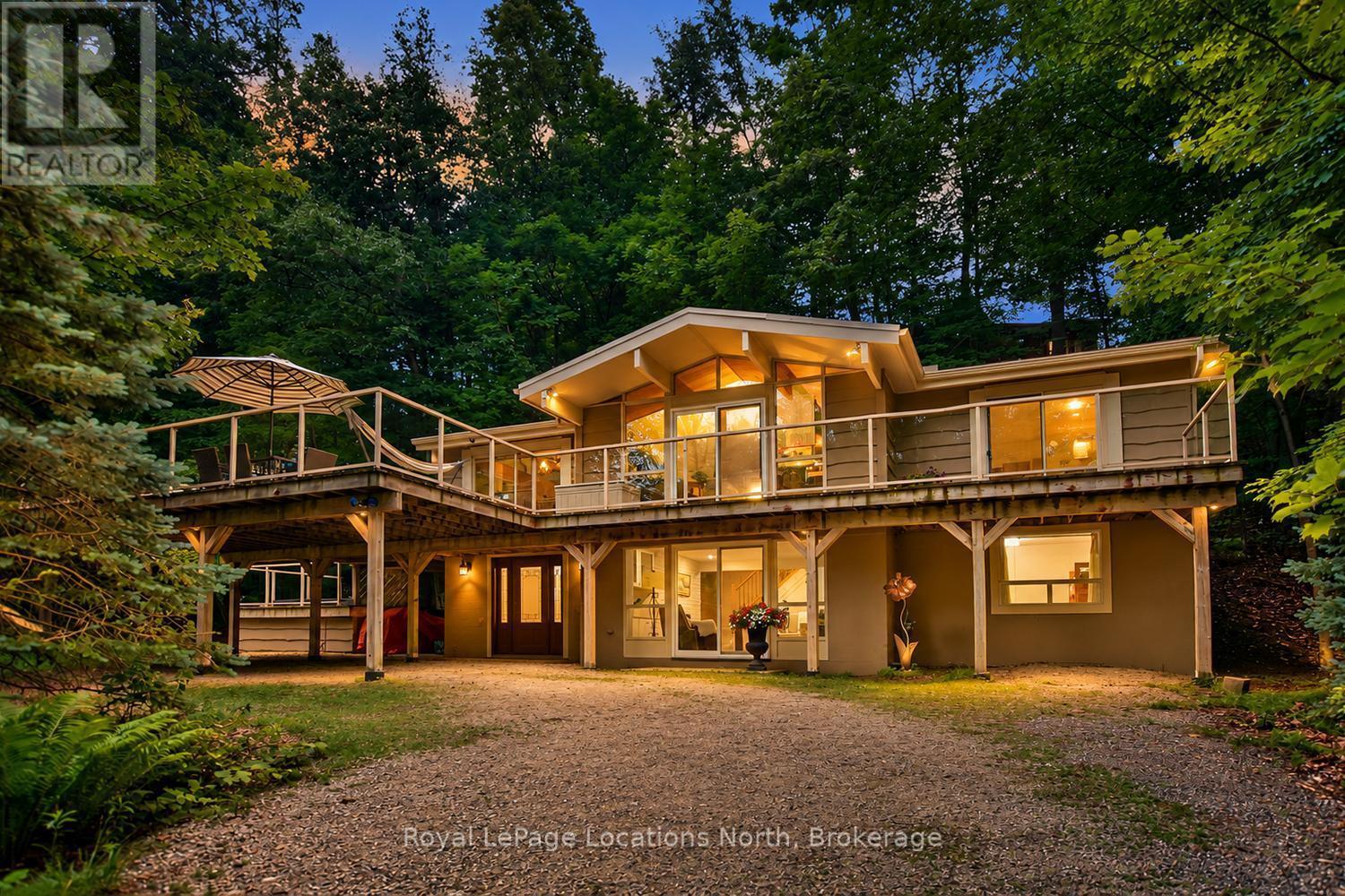 143 St Moritz Crescent, Blue Mountains, ON - Outdoor With Deck Patio Veranda