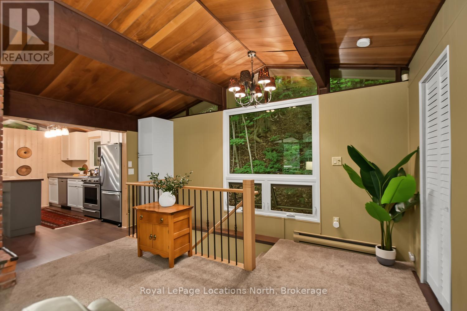 143 St Moritz Crescent, Blue Mountains, ON - Indoor
