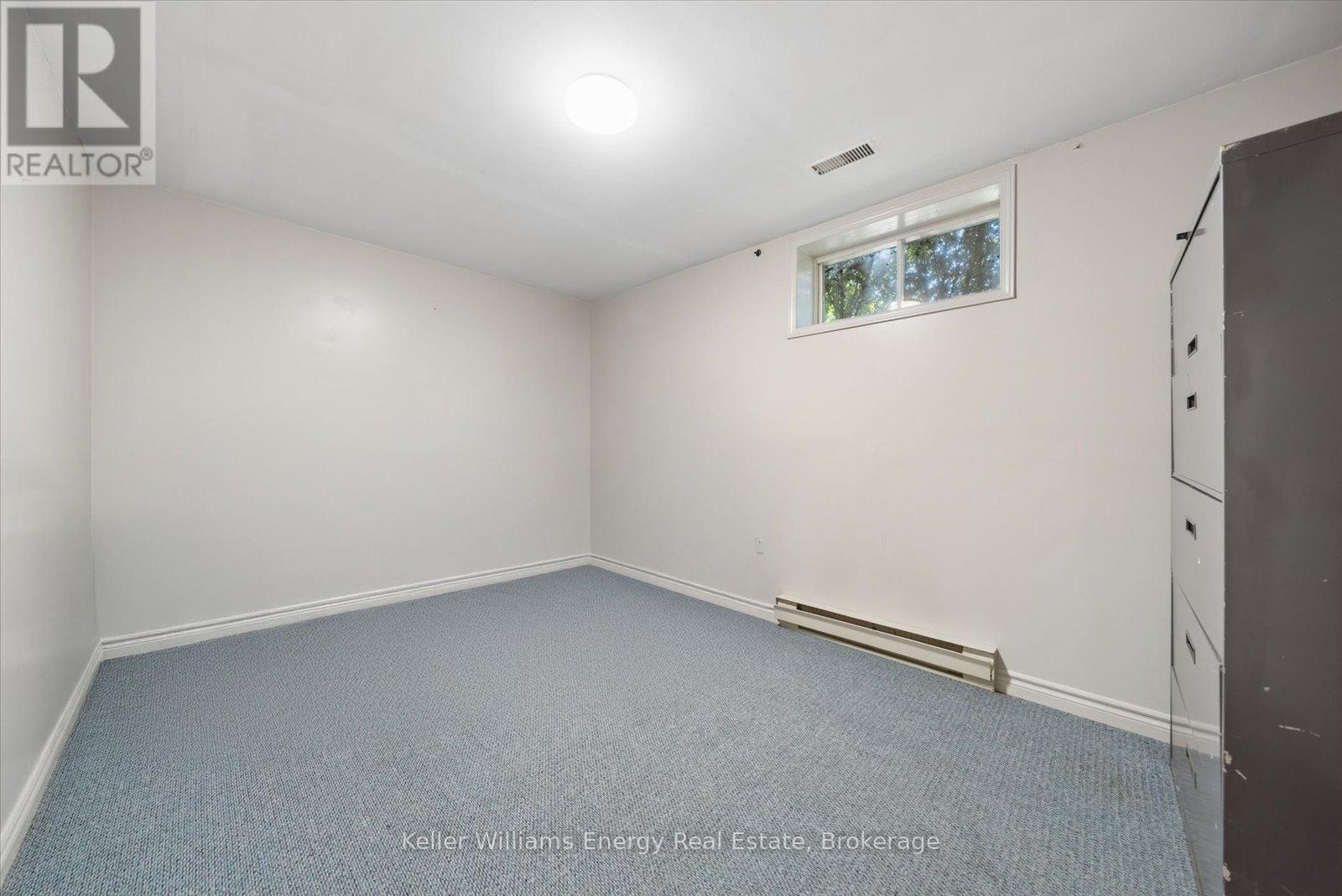 8280 Albert Court, Hamilton Township, ON - Indoor Photo Showing Other Room