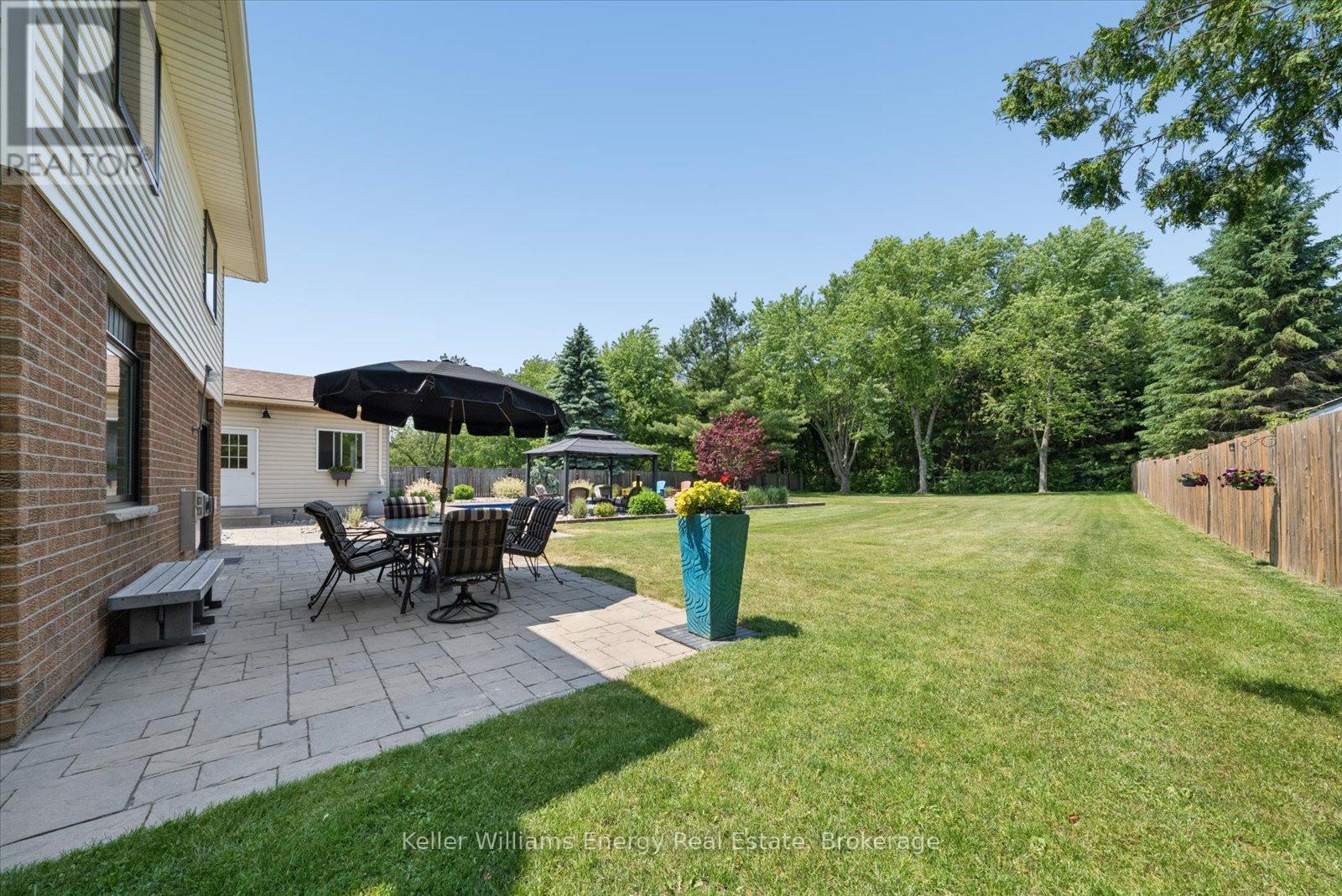 8280 Albert Court, Hamilton Township, ON - Outdoor With Backyard